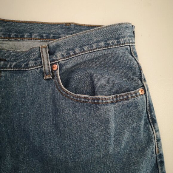 Levi's 550 Men's Size 42 Waist Straight Legs Medium Wash Jeans - Picture 4 of 13
